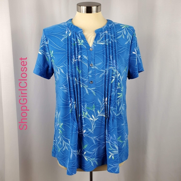 🆕️ Croft and Barrow Pleated Front Top - Sz MP